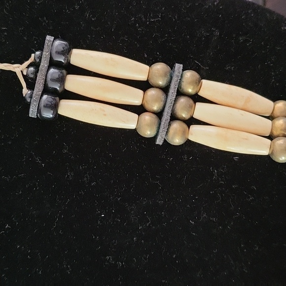 Bone Look Necklace / Choker - Picture 3 of 5